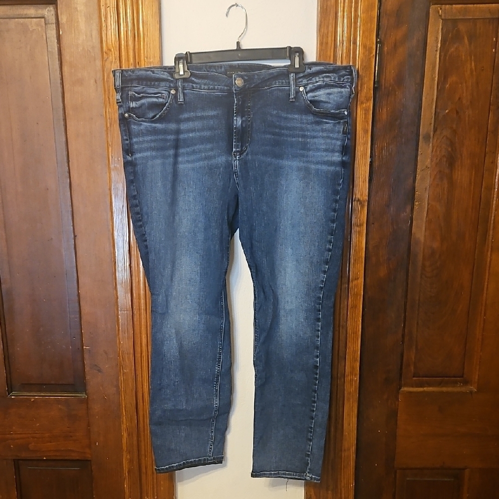 Silver Jeans Women's Straight Leg Jeans - Dark Blue